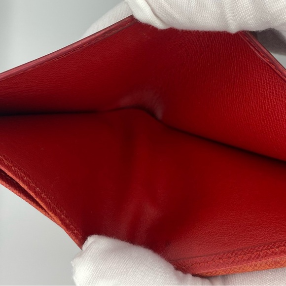 Louis Vuitton Red Leather Epi Textured Wallet - Picture 9 of 15